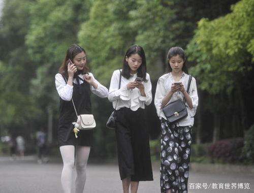 爆料北电某女生跳舞视频,青春活力展现校园风采 第2张 爆料北电某女生跳舞视频,青春活力展现校园风采 第2张